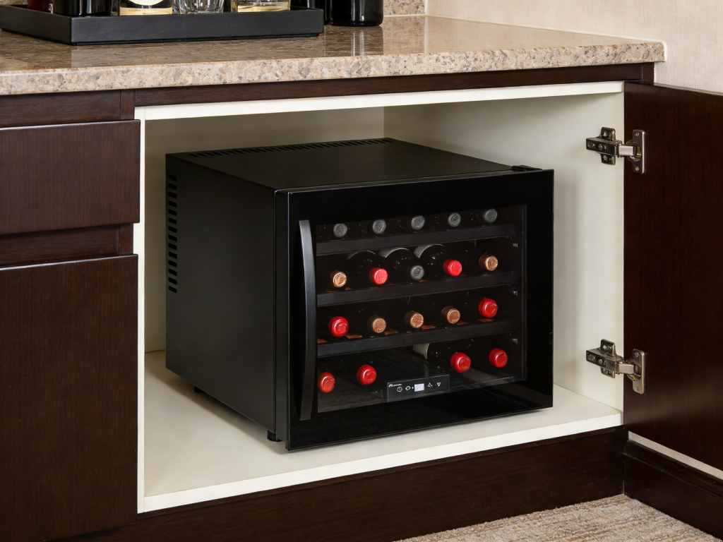 drawer refrigerator-serviced apartments